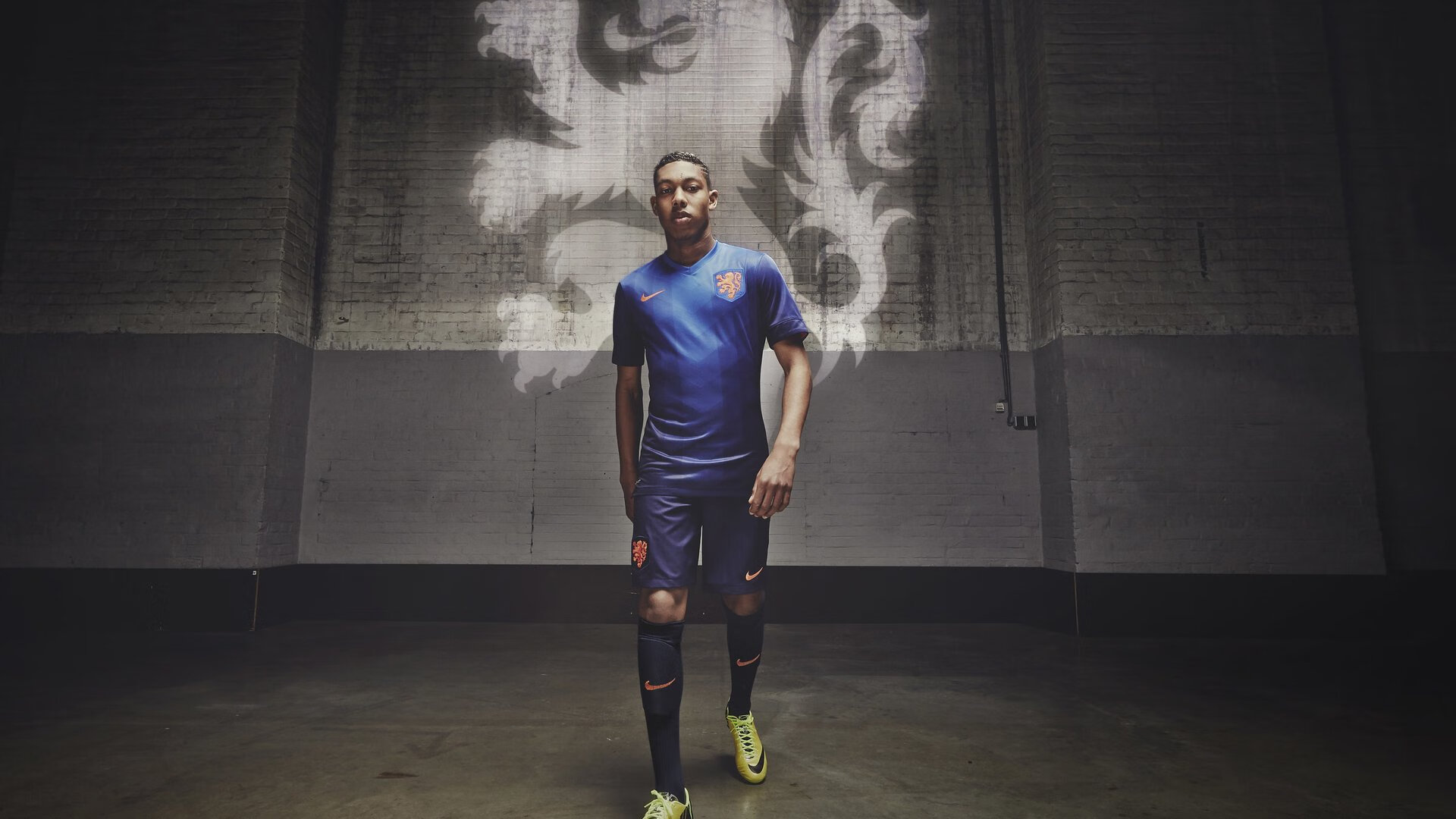 九球公开赛决赛 冷门选手击打清台惊艳全场